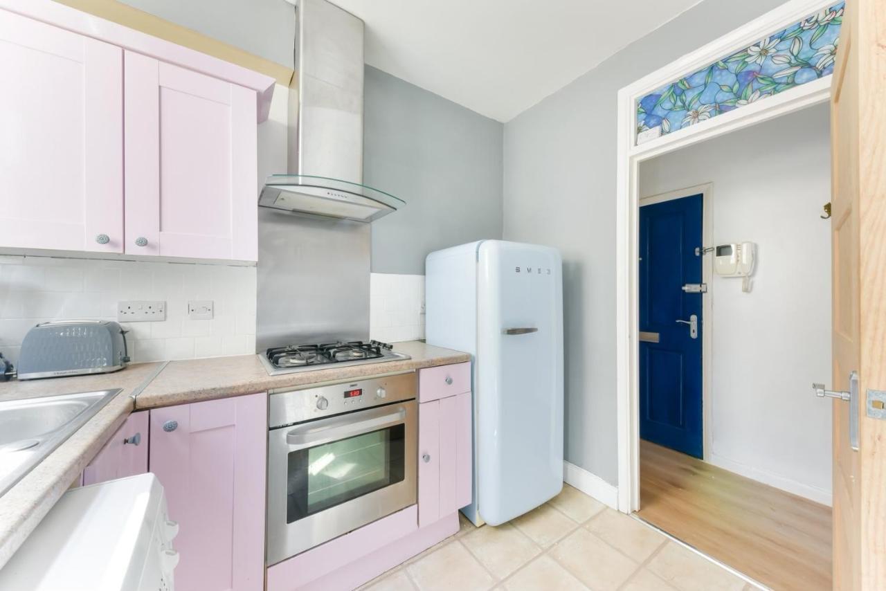 Cozy 1-Bed Apartment In Brixton ลอนดอน ภายนอก รูปภาพ