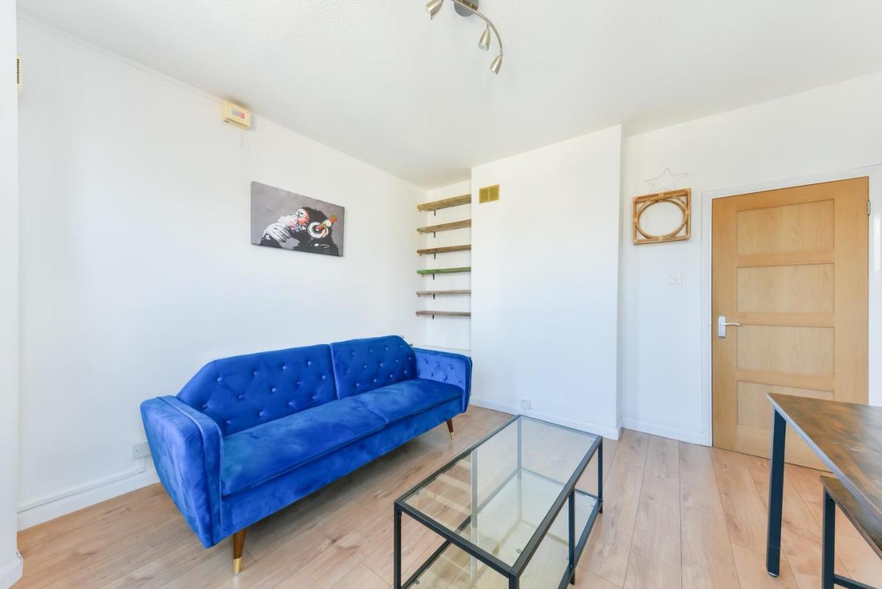Cozy 1-Bed Apartment In Brixton ลอนดอน ภายนอก รูปภาพ